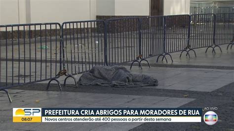 Vídeo Prefeitura cria abrigos para pessoas em situação de rua de SP