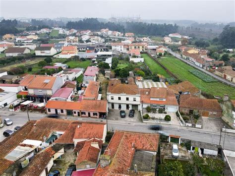 Moradia independente à venda na rua Doutor José Marques da Graça Eixo