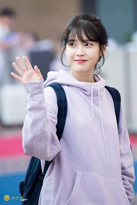 Iu 171007 Incheon Airport To Taiwan For G Dragons Concert Iu Fashion Cute Outfits Fashion