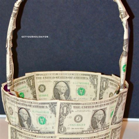 How To Create A Money T Basket Get Your Holiday On Wrapping