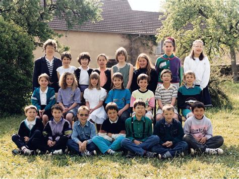 Photo De Classe Cm1 Cm2 De 1990 Ecole Primaire Ferrieres Les Bois