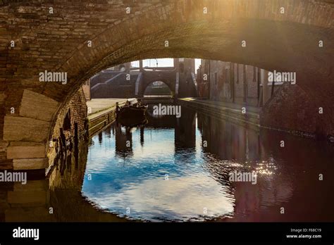 Puente Trepponti En Comacchio En Emilia Romagna Conocida Como La