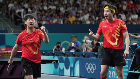 Wang Chuqin Et Sun Yingsha Remportent La M Daille D Or Du Double Mixte