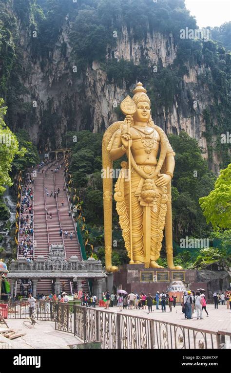 Gold Statue Lord Murugan Outside Hi Res Stock Photography And Images