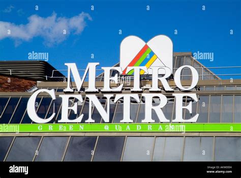 dh Metro Centre NEWCASTLE NORTHUMBRIA Metro Centre logo name sign Stock ...