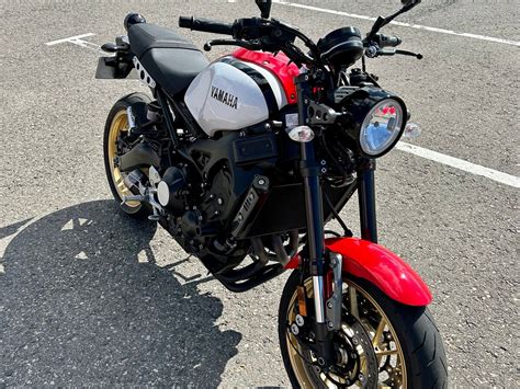 Купить б у Yamaha XSR инжектор передач в Москве красный naked bike года на Авто ру ID