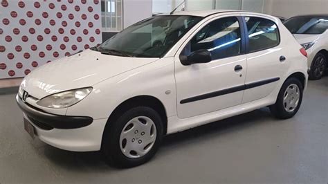 Descubre la sorprendente ficha técnica del Peugeot 206 XR 1 6 8V