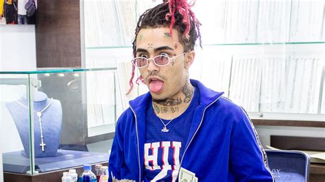 Lil Pump Makes it Rain $500k in Cash Inside a Jewelry Store