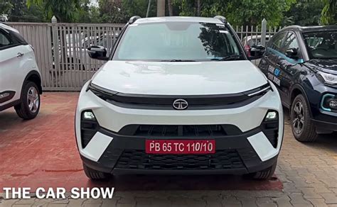 2023 Tata Motors Nexon Facelift Sub Compact SUV Second Base Pure S