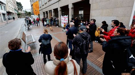 Segunda protesta de padres por la situación del gimnasio del CEIP Praza