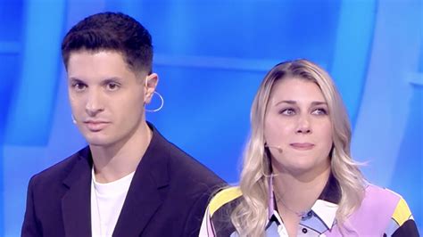 C è posta per te Carmine e Luana escono dallo studio il finale a sorpresa