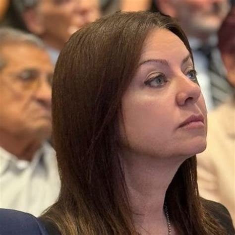 La policía hot que posa en lencería erótica Infobae