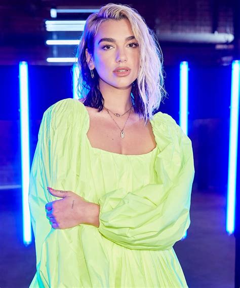 Dua Lipa Says Her Bangs Were An Accident — But They Look So Good 2020 Hair Color Trends Dua