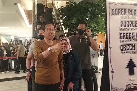 Selesai Konser Deep Purple Bertemu Jokowi Menit Dan Saling Lempar