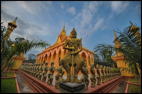 Frankie Foto » Day 9 Vietnam – Cambodian Temples.