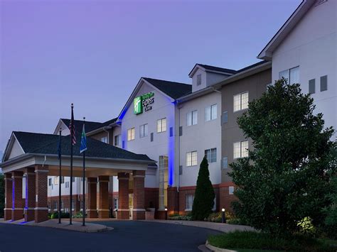 Hotel in Ruckersville, VA | Holiday Inn Express & Suites ...