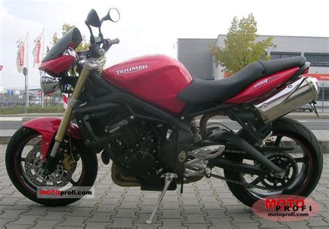 Triumph Street Triple 2010 Specs and Photos