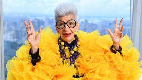 Iris Apfel Fashion Icon Dead At 102