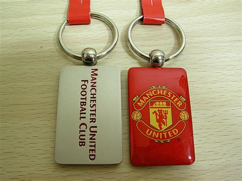 New Manchester United Fc Official Metal Keyring Keychain Key534 Ebay