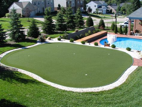 Synthetic Putting Green Turf | Synthetic Turf International