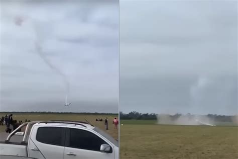 Cay Una Avioneta En Un Vuelo De Exhibici N Hay Dos Muertos El