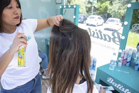 Semirecogidos peinados fáciles para brillar Batiste