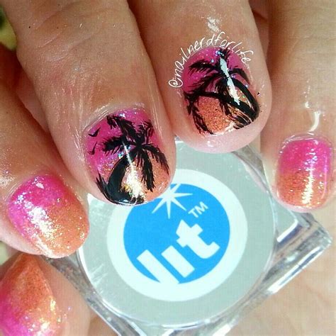 Palm tree sunset nails | Sunset nails, Palm tree sunset, Nails