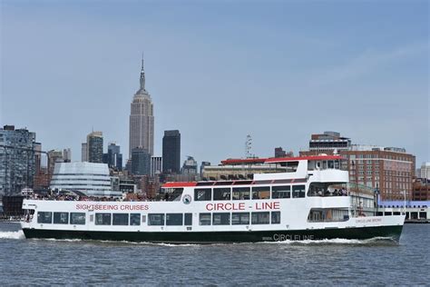 Circle Line Cruise Rond Het Vrijheidsbeeld In New York Hellotickets