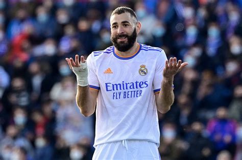 Sepertinya Takhayul Karim Benzema Lah Yang Bikin Madrid Juara Ucl Ke