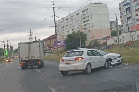 В Сызрани две легковушки попали в досадное ДТП: полиция выясняет все ...