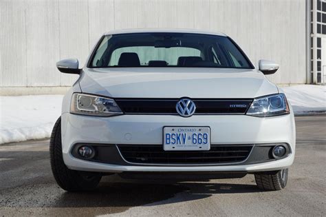 2014 Volkswagen Jetta Hybrid Highline | www.motorpress.ca