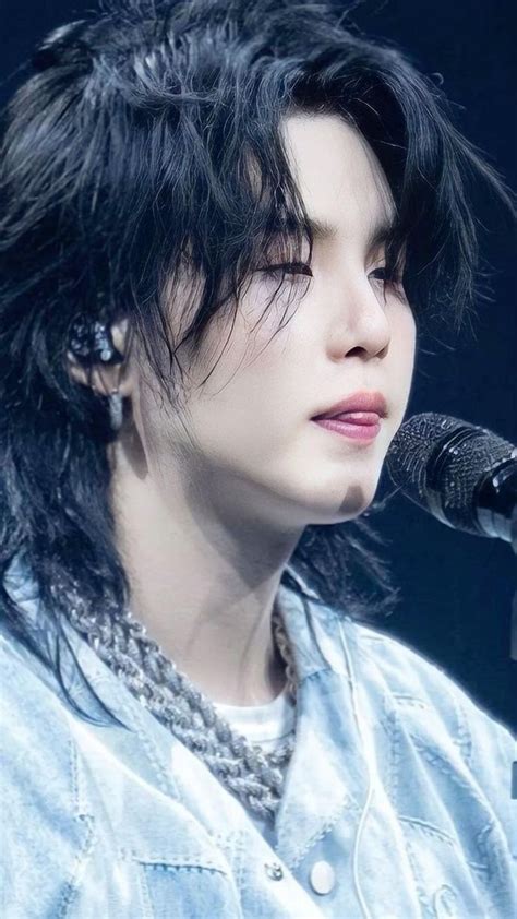 Pin by 𝙎𝙊 𝙍𝘼 on Ghim của bạn Yoongi hot Suga Bts