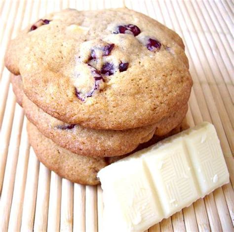 Recette De Cookies Au Chocolat Blanc Et Aux Cranberries La Recette Facile