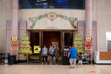 Insider Tips and Tricks for Visiting HMNS During the Holidays | BEYONDbones