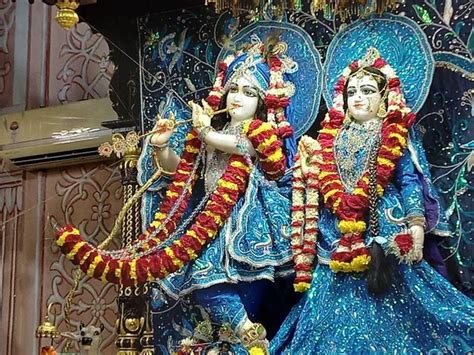 Beautiful Dresses Of Lord Krishna And Radha Ranibeautiful Makeup Of