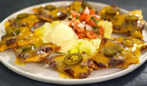 Chilis Style Classic Nachos Recipe Pepperph