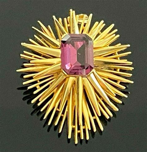 Vintage Crown Trifari Gold Tone Starburst Brooch Pendant Amethyst Color