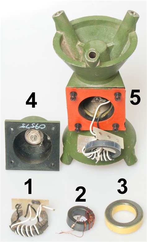 OE-254 30 - 88 MHz Antenna