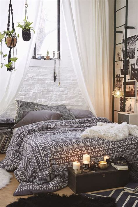 31 Bohemian Bedroom Ideas - Decoholic