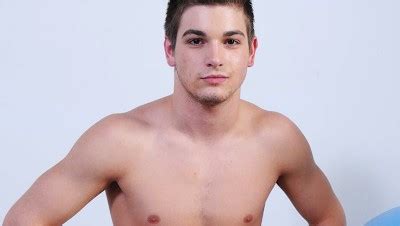 Categorie Gay Di Pornhub E Annunci Gay Gratis