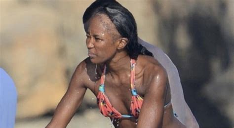 Shari's Sisters: Naomi Campbell Bald Spots