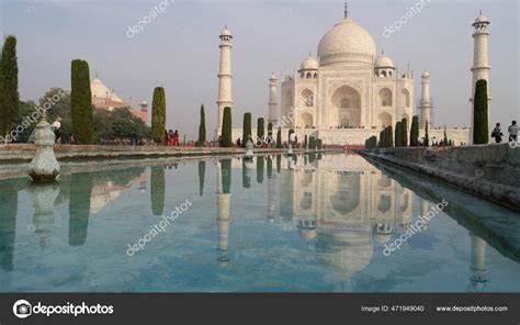 Taj Mahal Ivory White Marble Mausoleum South Bank Yamuna River Stock