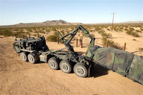 Oshkosh HEMTT Heavy Expanded Mobility Tactical Truck - Army Technology