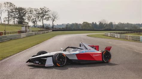 Formula E Avalanche Andretti Si Presenta Per Il 2024 Nuova Livrea