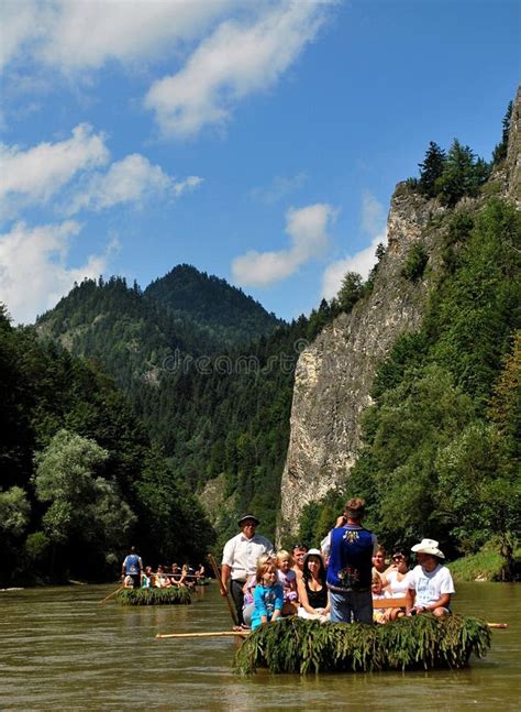 Sromowce Nizne Poland August 25 2015 Dunajec River Gorge Editorial