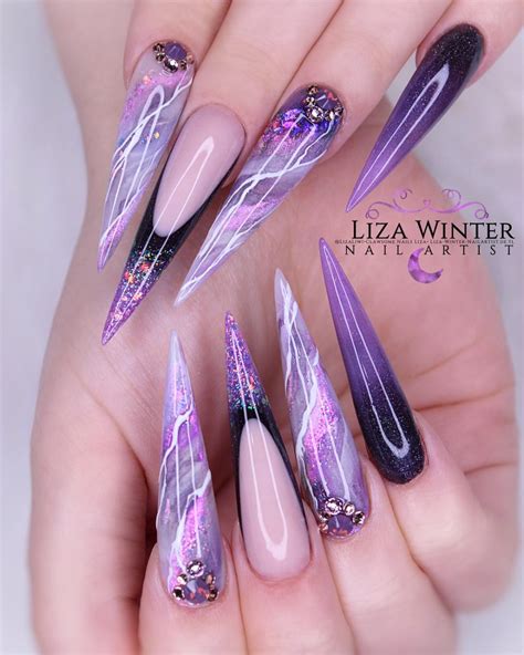 🌙🖤 Liza Winter 🖤🌙 Lizaliwi • Instagram Photos And Videos Nails On