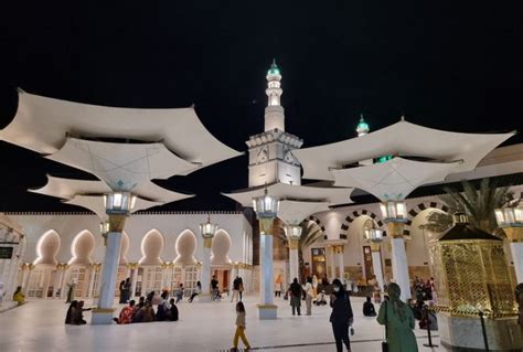 Masjid Ar Rahman Blitar Tempat Ibadah Megah Mirip Masjid Nabawi Di