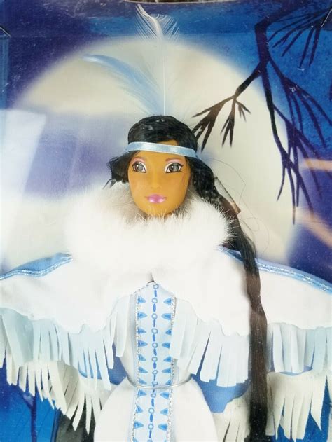 Disneys Pocahontas Winter Moon Barbie Doll Disney Collector Dolls 1999 Mattel