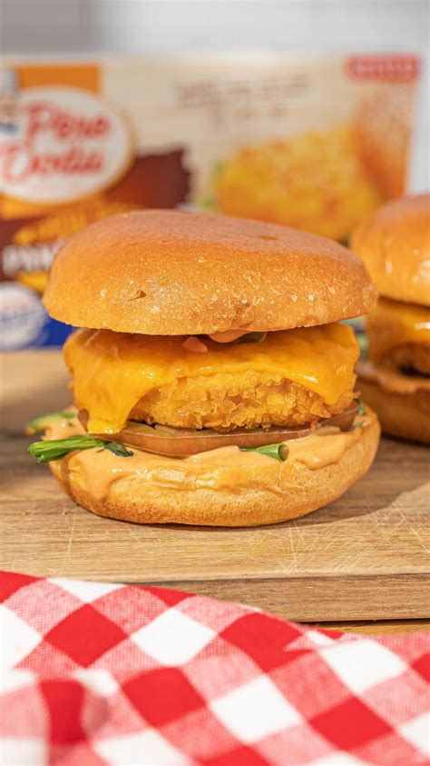 Burger Classique Au Pan De Poulet Panure Corn Flakes P Re Dodu