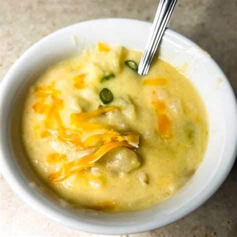 Cheesy Cauliflower And Potato Soup Lisa G Cooks